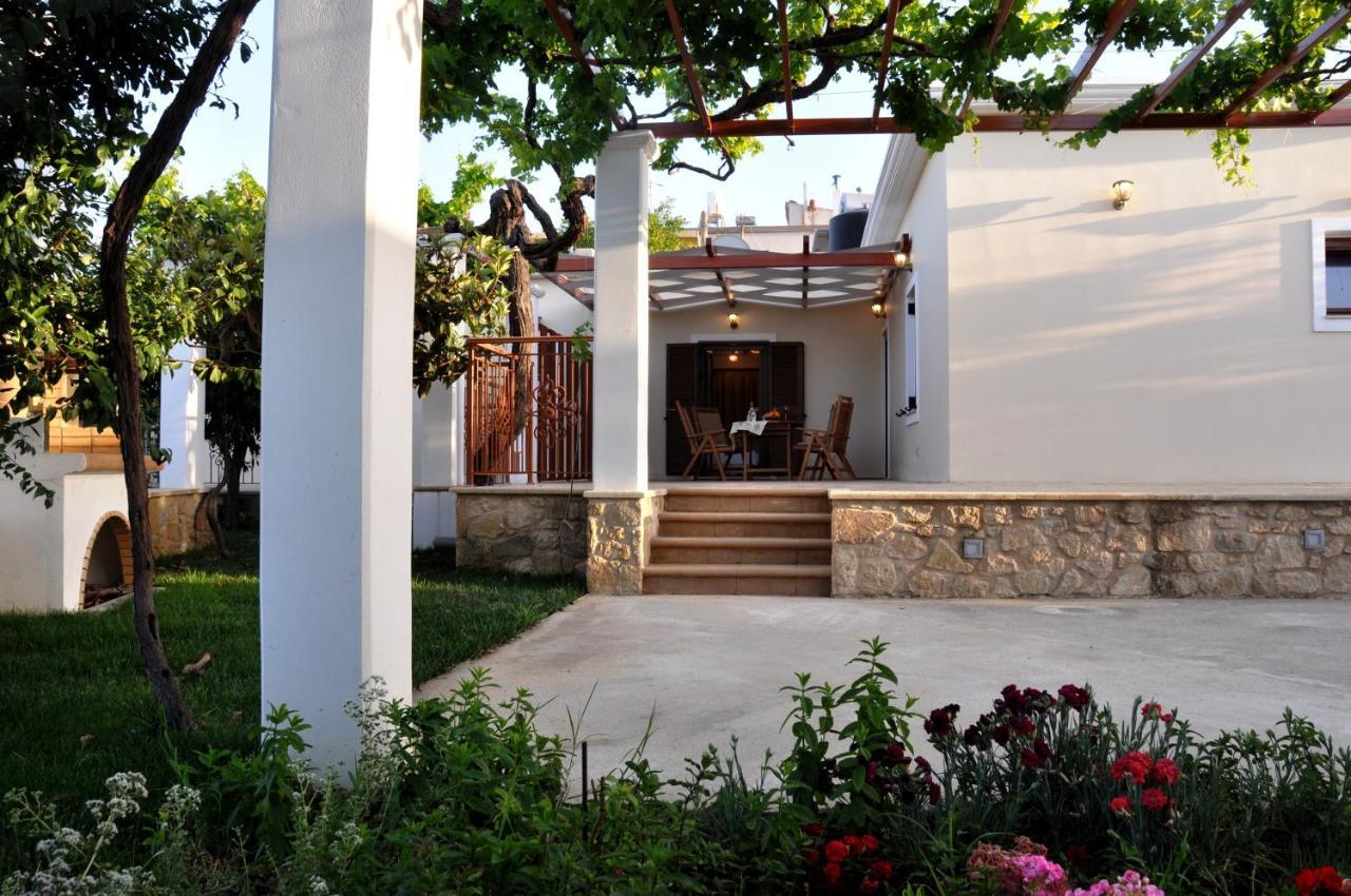 Anna 'S House - Garden Cottage In Kíssamos Exteriér fotografie