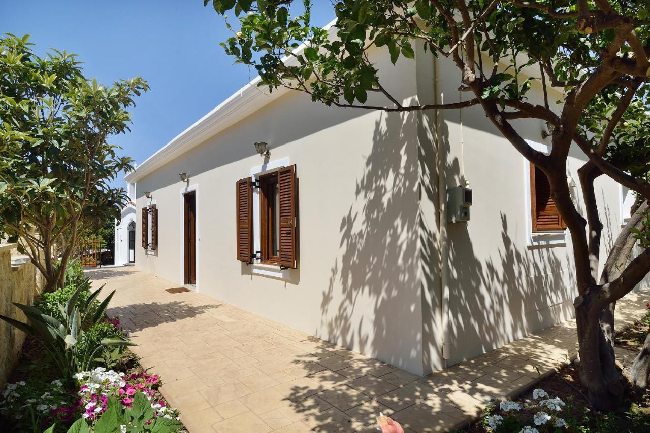 Anna 'S House - Garden Cottage In Kíssamos Exteriér fotografie